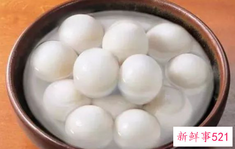 正月初一吃年糕的寓意