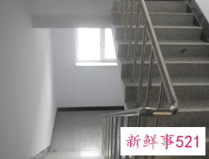 梦见走楼梯上楼