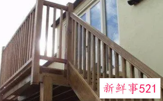 梦见走楼梯上楼