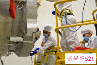 天舟四号货运飞船发射，具备为核心舱供电等功能