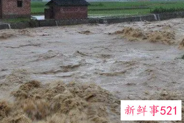 女人梦见河里突然涨水