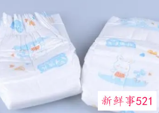 新生儿穿纸尿裤好还是拉拉裤好