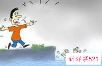 梦见儿子掉河里是什么意思