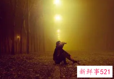 梦到自己孤身一人在陌生的地方