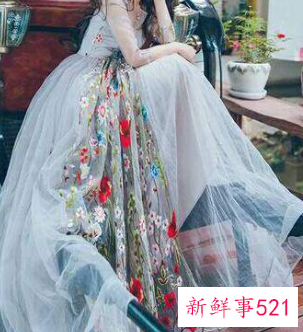 十二星座专属露肩裙