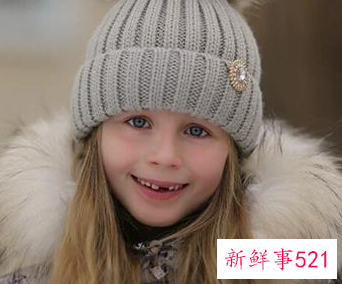 梦见整口牙都掉了