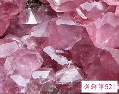 建议戴粉水晶的星座