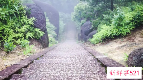梦见下山很陡峭是什么意思