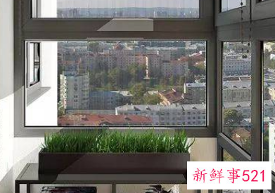 现在封阳台最流行的效果