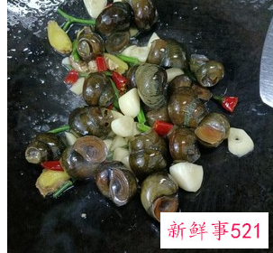 排骨田螺煲怎么做