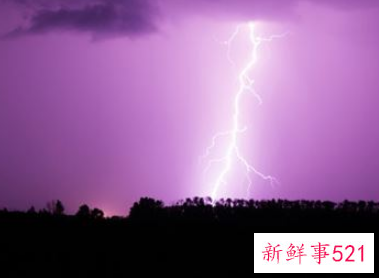 梦见打雷闪电