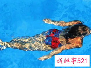 梦见游泳的寓意