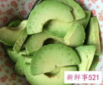 牛油果里面发黑能吃吗