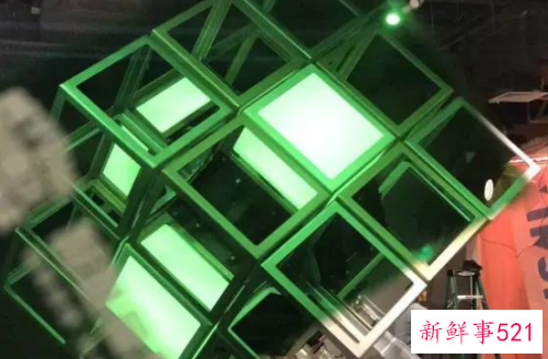 魔方是学生界最热爱玩的玩具