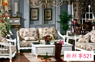 怎样选沙发颜色来搭配客厅