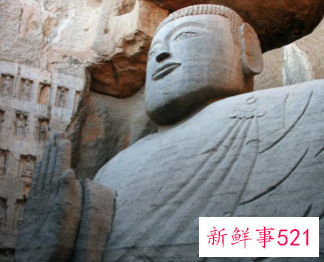 梦到一座山有很多佛像