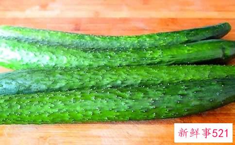 番茄黄瓜虾仁的做法