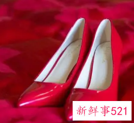 已婚女人梦见好多鞋子