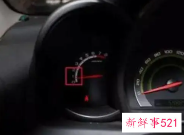 车子跑热了后怠速发动机抖动