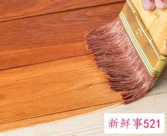 房间里有木材的味道能住吗