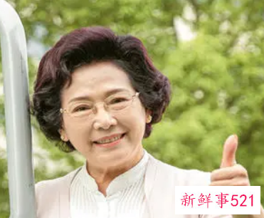 梦到去世的婆婆还活着