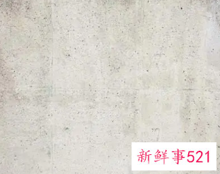 石灰墙用什么贴不会掉