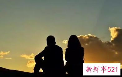 男人故意向你透露他有女朋友