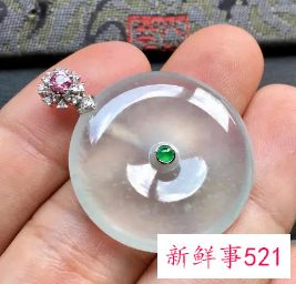 本命年戴什么吊坠好