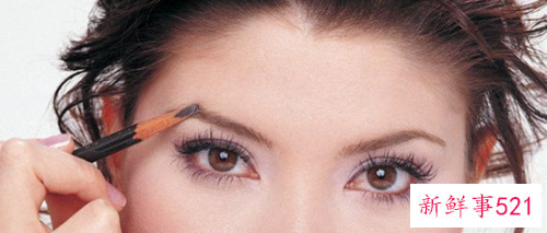 女生又简单易学的化妆技巧