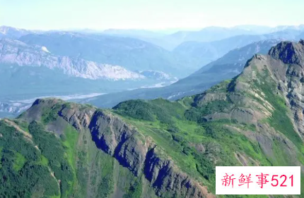 梦见前面有一座很漂亮的大山