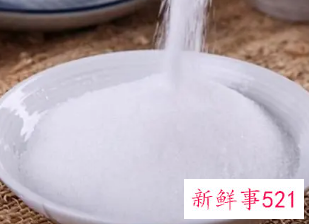 洗面奶能和盐一起洗吗