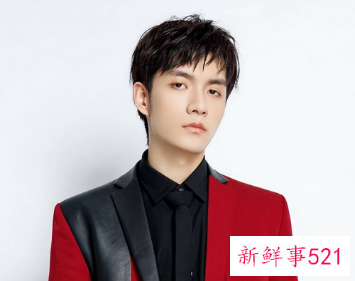 《天天向上》主持人阵容大换血，共8名主持人