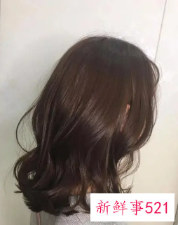 女士显脸小的发型图片