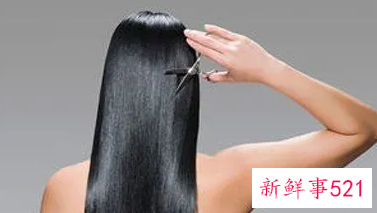 梦见别人给自己梳头