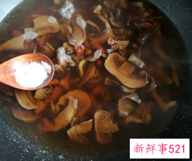 鸡杂汤锅的做法