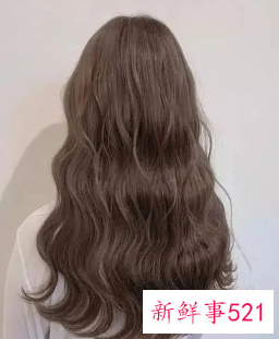 女士显脸小的发型图片