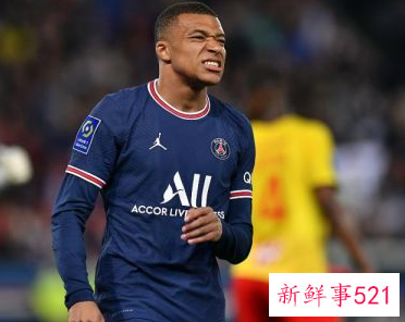 梅西今夏将留队，大巴黎或重组三叉戟