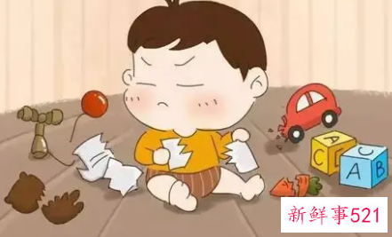 宝宝喜欢乱丢玩具的行为