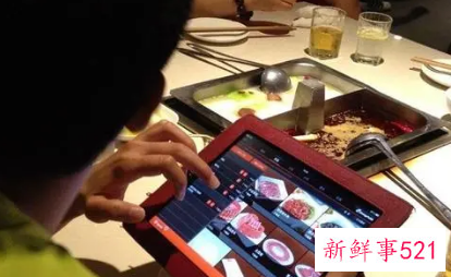 海底捞关店300家是因为什么