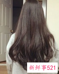 女士显脸小的发型图片