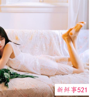 躺床上拍照怎么摆才好看