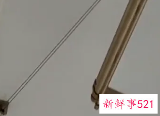 卧室挂衣架落地家用安装图