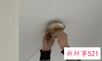 卧室挂衣架落地家用安装图