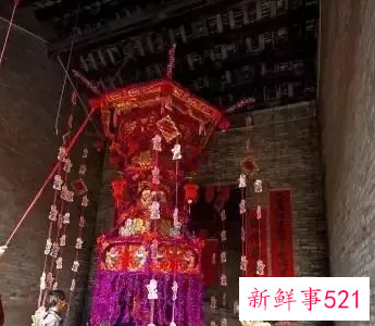 正月初十挂灯偷花灯求子