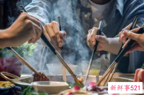 梦见和亲戚一起吃饭有什么征兆