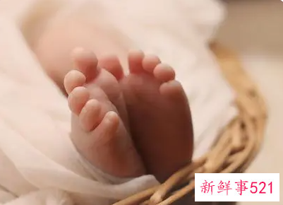 婴儿应该怎么喂奶合适