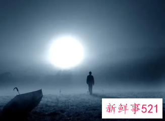 梦见一群鬼魂在走