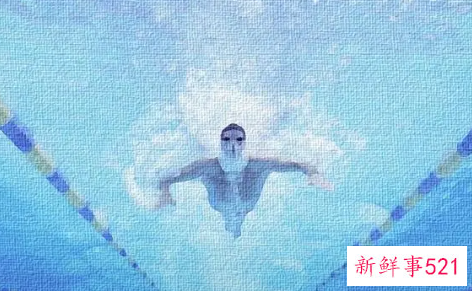 梦见自己看到别人在水里游泳