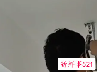 卧室挂衣架落地家用安装图