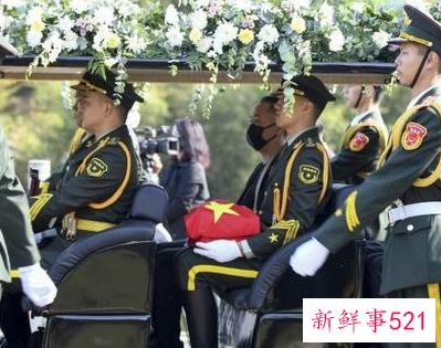 无数人被袁隆平安葬仪式上这句话看哭了